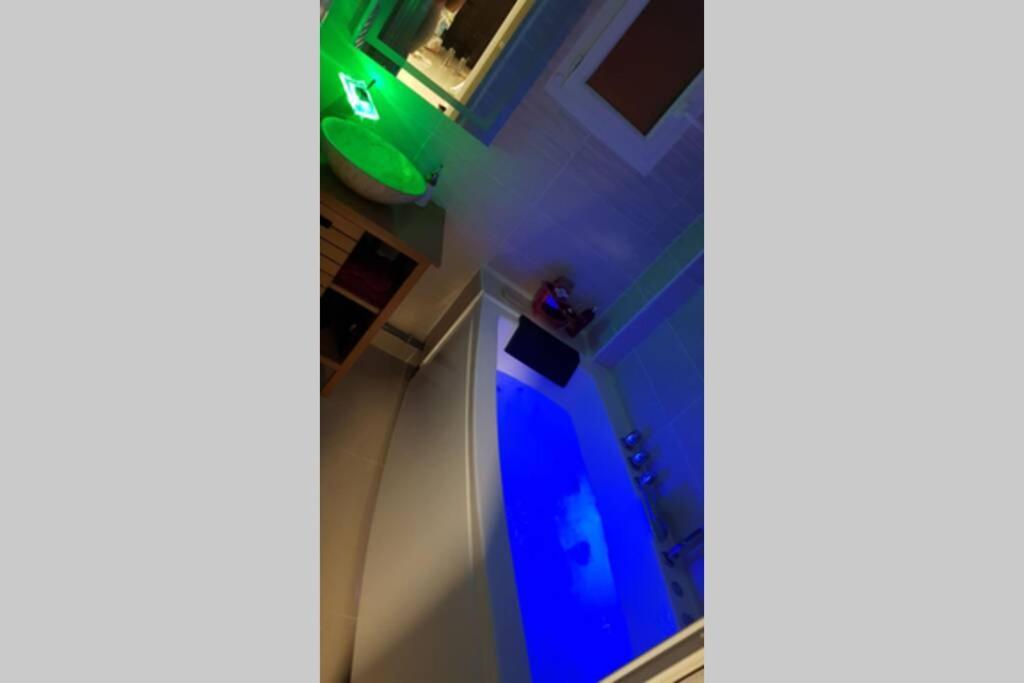 Appartement Front Vieux Port Tout Option Jacuzzi مارسيليا المظهر الخارجي الصورة